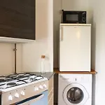 Authentic For 4 Guests Appartamento *
