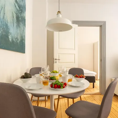 Authentic For 4 Guests Appartamento