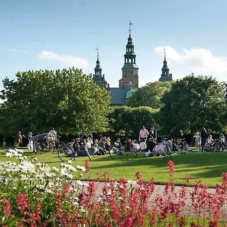 דירה Authentic For 4 Guests