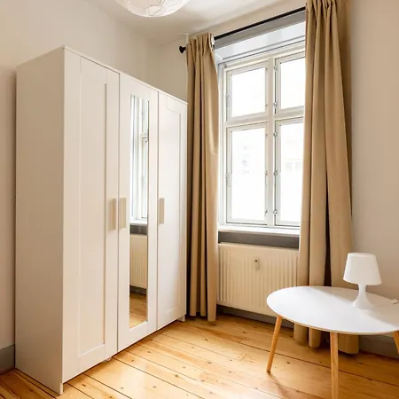 דירה Authentic For 4 Guests *