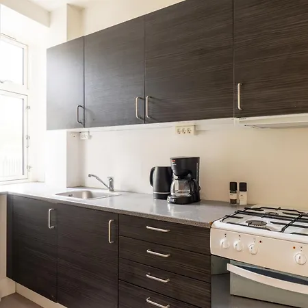 Authentic For 4 Guests *